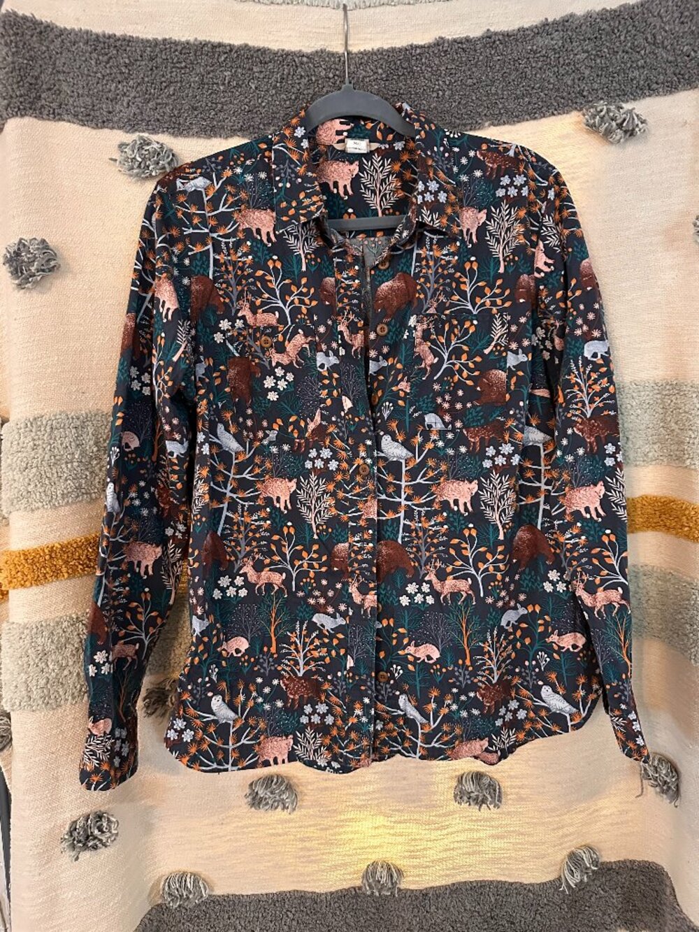 Duluth Trading Co Woodland Wildlife Animal Print Button Down Shirt - M